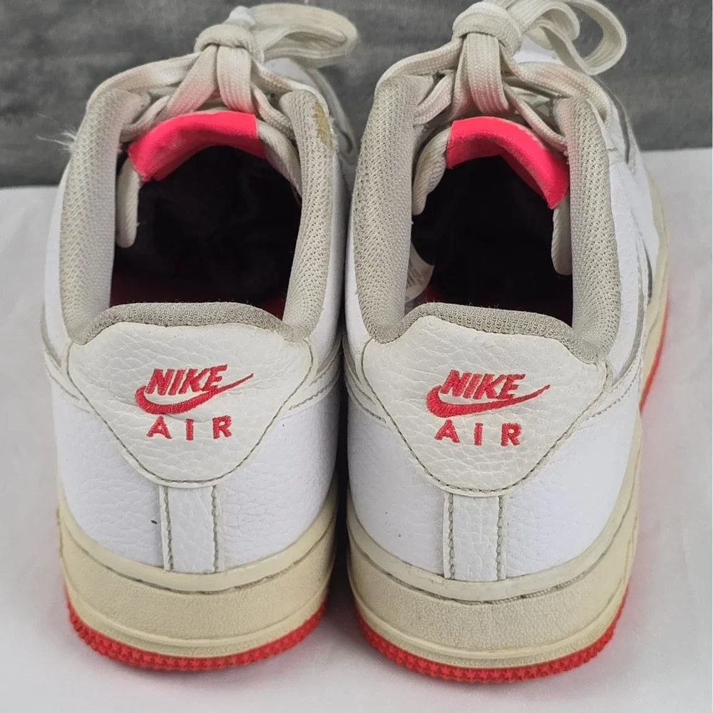 Nike Air Force 1 AO2298-101 Size 5.5Y White Hot Pink Soles 2018